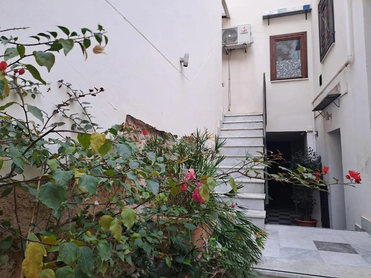 La Lunetta - Romantic Little House Palermo Italy